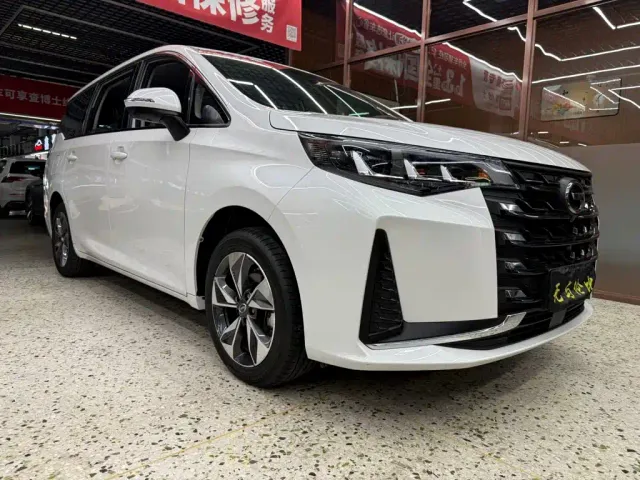 GAC Trumpchi M6 — Фото автомобиля 3