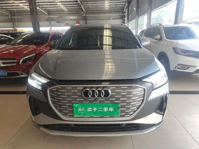Audi Q4 e-tron — Фото автомобиля 2