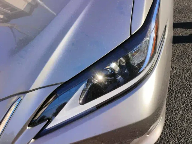 Lexus ES — Фото автомобиля 5