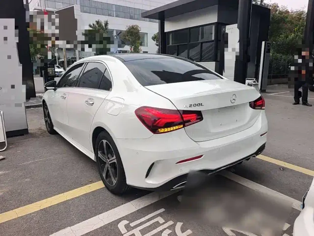 Mercedes-Benz A-Class — Фото автомобиля 4