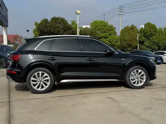 Audi Q5L — Фото автомобиля 2