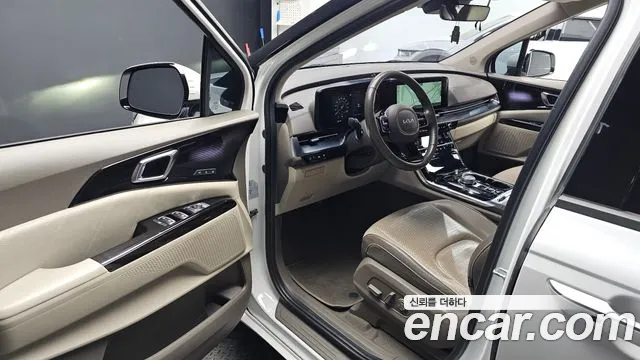 Kia Carnival Generation 4 — Фото автомобиля 15