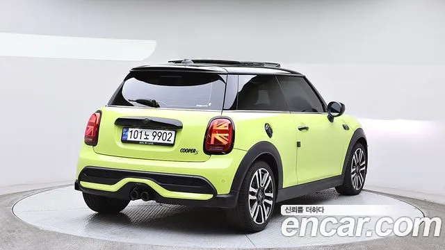 Mini Cooper — Фото автомобиля 4