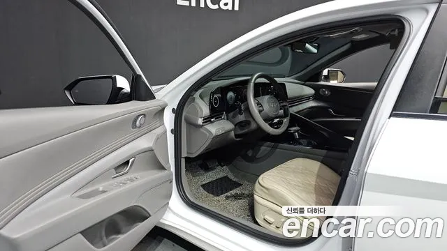 Hyundai Avante CN7 — Фото автомобиля 15