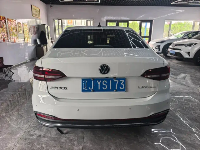Volkswagen Lavida — Фото автомобиля 6