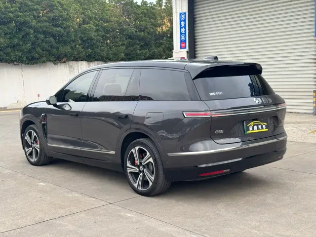 Nio ES8 — Фото автомобиля 20