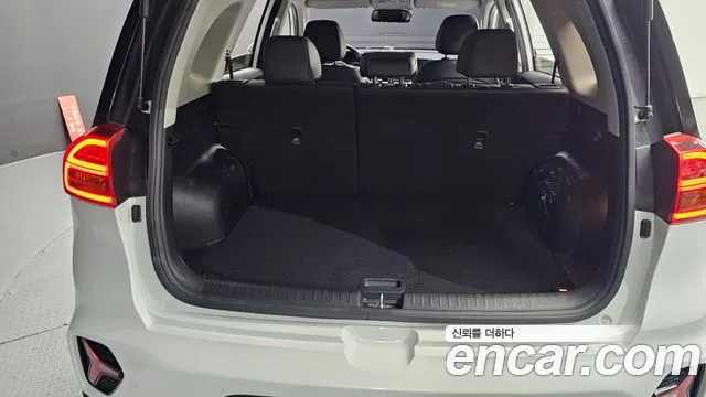 Kia Niro — Фото автомобиля 20