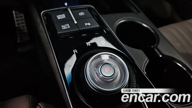 Kia K8 Hybrid — Фото автомобиля 12