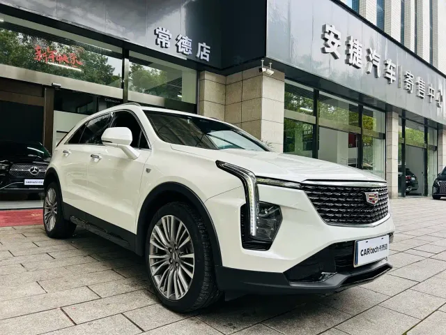 Cadillac XT4 — Фото автомобиля 3