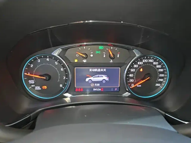 Chevrolet Equinox — Фото автомобиля 11