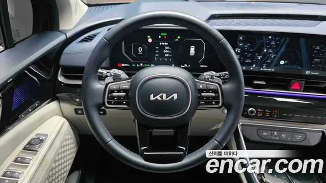 Kia Carnival Generation 4 — Фото автомобиля 20