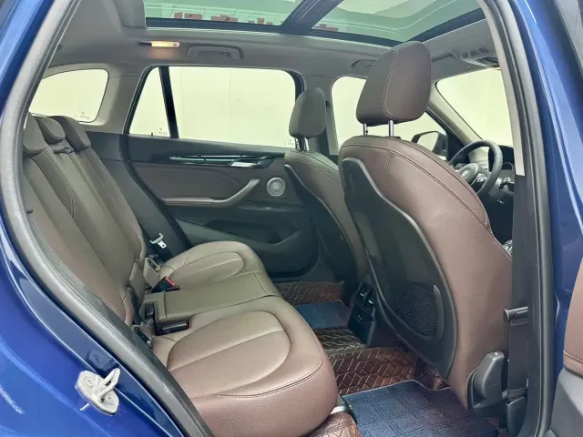 BMW X1 — Фото автомобиля 6