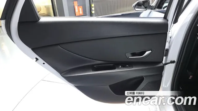 Hyundai Avante CN7 — Фото автомобиля 14
