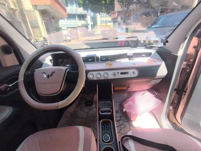 Wuling Hongguang Mini EV — Фото автомобиля 10