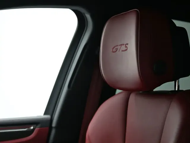Porsche Macan — Фото автомобиля 15