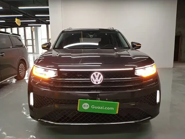 Volkswagen Talagon — Фото автомобиля 2
