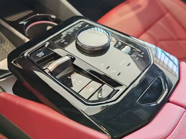 BMW i5 — Фото автомобиля 27