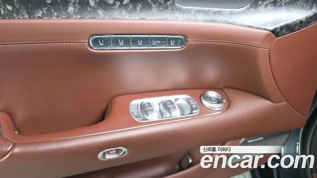 Genesis G90 Бензин 3.5 Turbo e-S/C AWD LWB — Фото автомобиля 28