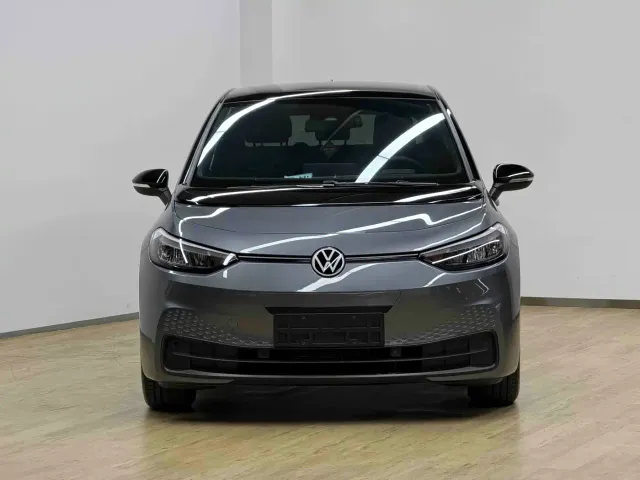 Volkswagen ID.3 — Фото автомобиля 2