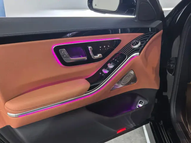Mercedes-Benz S-Class — Фото автомобиля 16