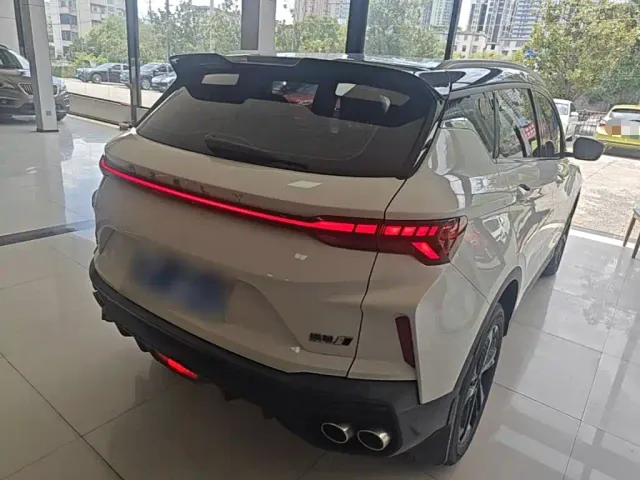 Geely Binyue — Фото автомобиля 6