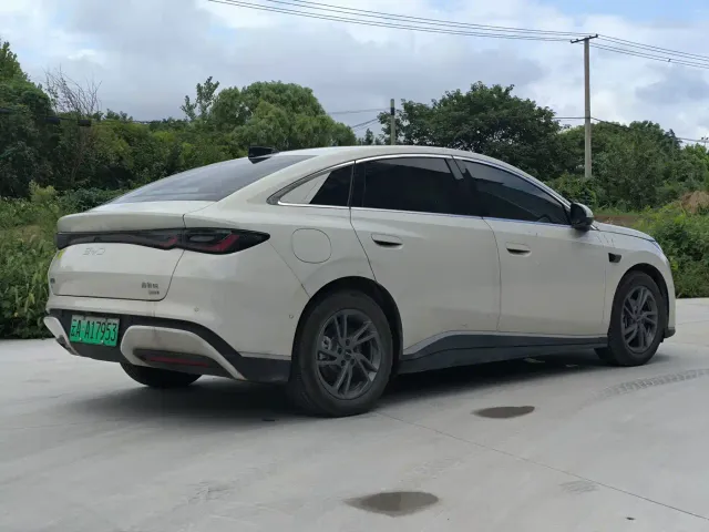 BYD Seal 06 — Фото автомобиля 9