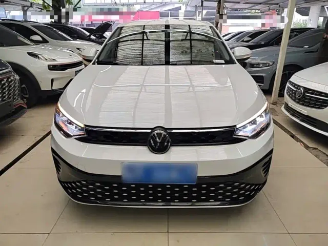 Volkswagen Lavida — Фото автомобиля 2