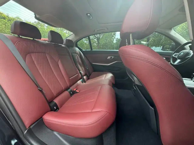 BMW 3 Series — Фото автомобиля 12