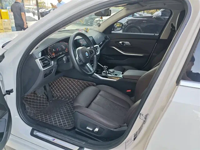 BMW 3 Series — Фото автомобиля 4