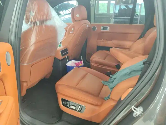 Li Auto Li Xiang L9 2022 Max — Фото автомобиля 11