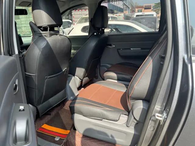 Wuling Hongguang — Фото автомобиля 8