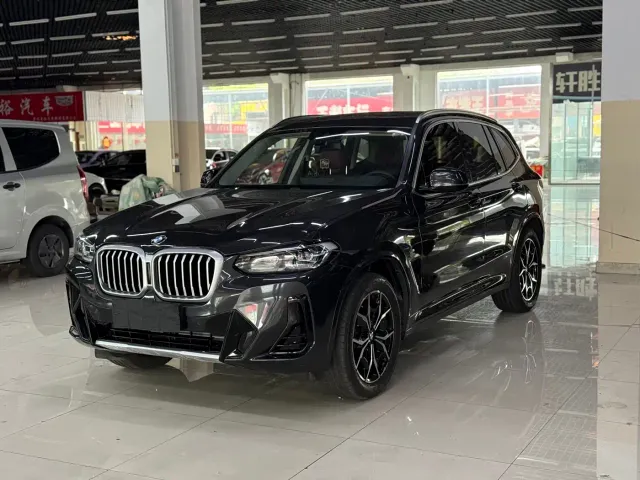 Фотография автомобиля — BMW X3