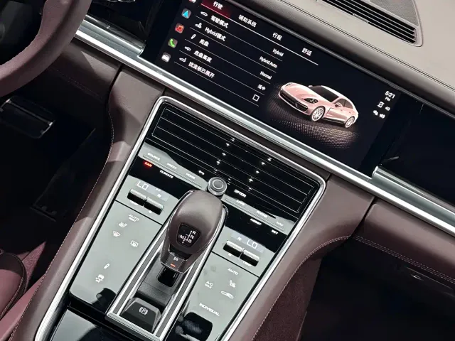 Porsche Panamera — Фото автомобиля 21
