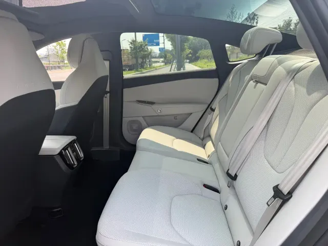 Arcfox Alpha S5 — Фото автомобиля 7