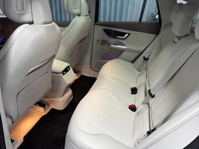 Mercedes-Benz EQE SUV — Фото автомобиля 6