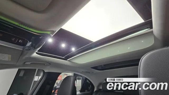 Mercedes-Benz E-Class — Фото автомобиля 16