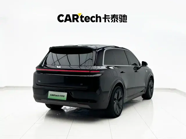 Li Auto L8 — Фото автомобиля 25