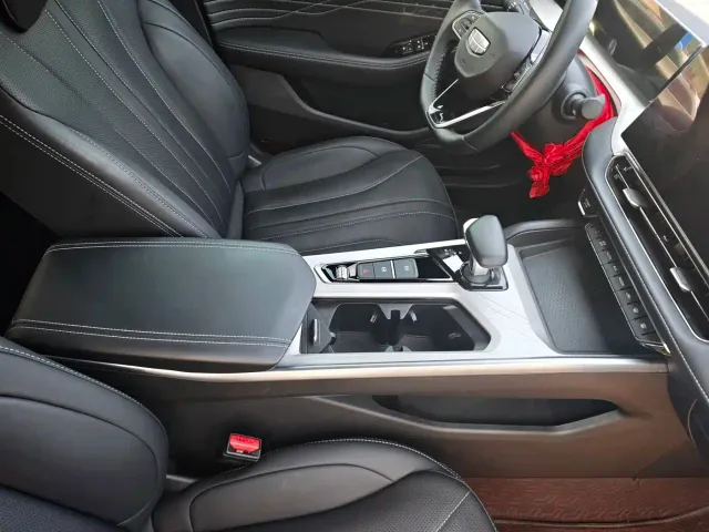 Geely Xingrui — Фото автомобиля 15