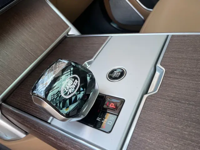 Land Rover Range Rover — Фото автомобиля 10