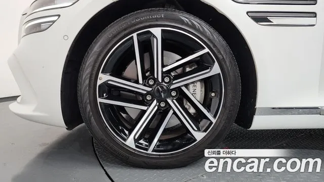 Genesis G80 RG3 — Фото автомобиля 5