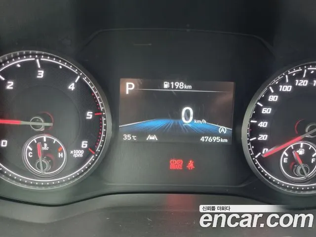 Hyundai Santafe Новый Santa Fe Дизель 2.2 2WD — Фото автомобиля 18