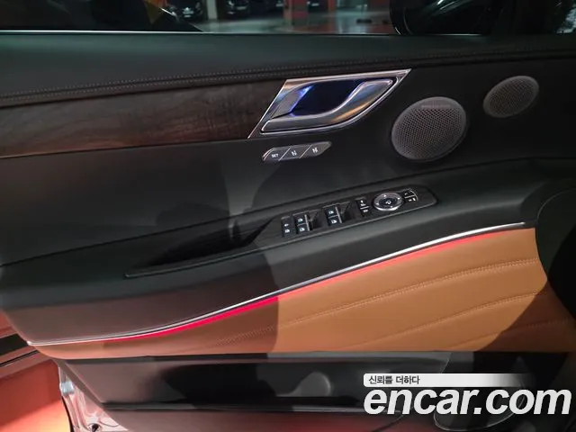 Genesis GV80 — Фото автомобиля 14