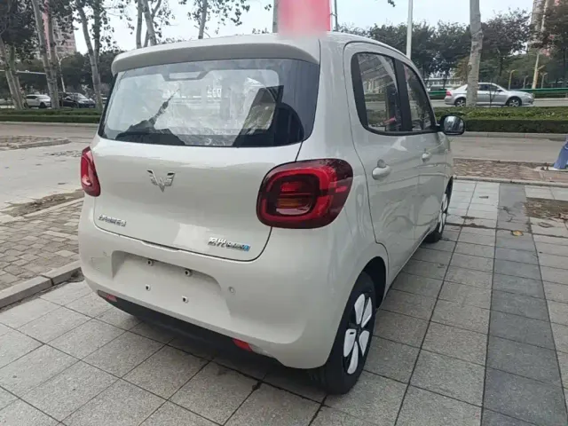 Wuling Hongguang Mini EV — Фото автомобиля 6