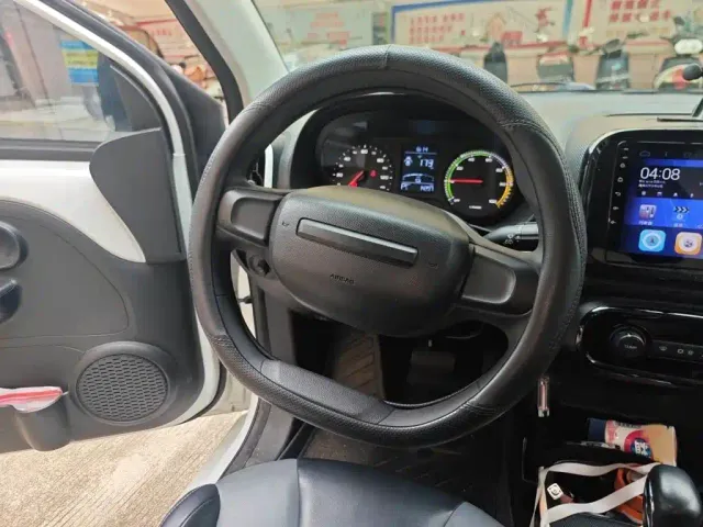 Roewe Clever — Фото автомобиля 2