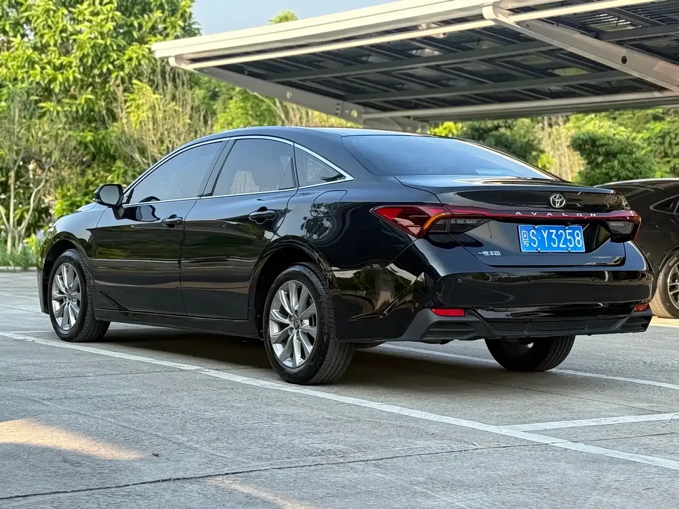 Toyota Avalon 2024 Model 2.0L Progressive Edition — Фото автомобиля 12