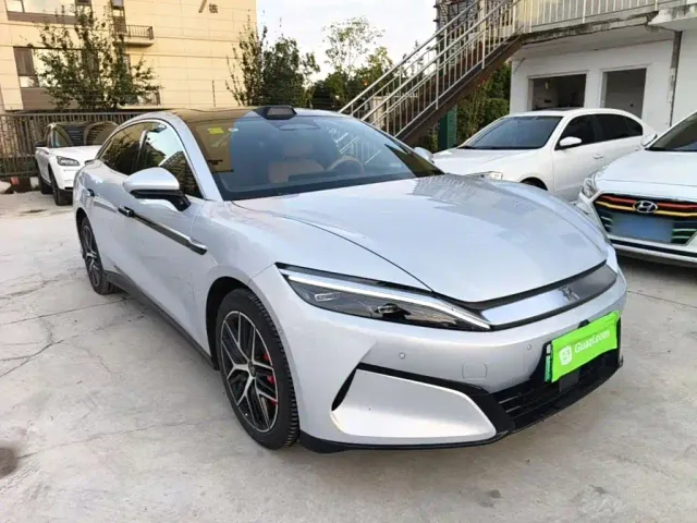 BYD Han L — Фото автомобиля 3