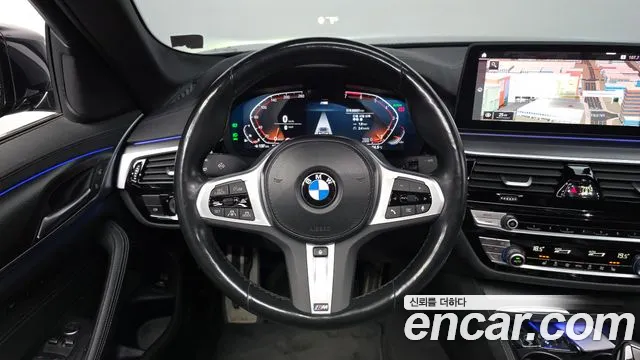BMW 5 Series G30 — Фото автомобиля 13