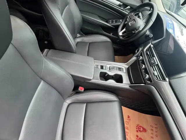 Honda Accord — Фото автомобиля 6