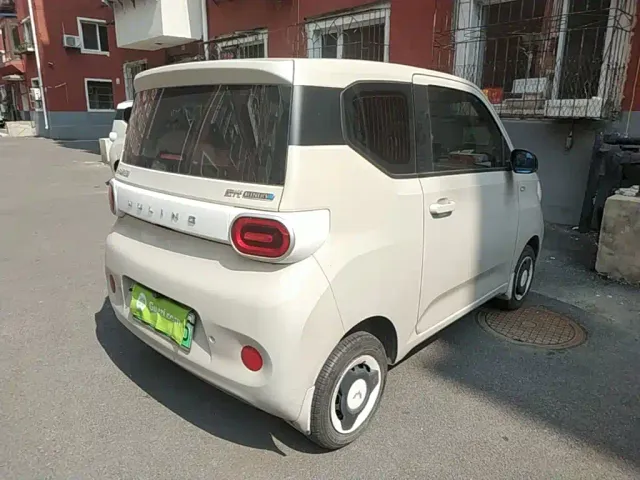 Wuling Hongguang Mini EV — Фото автомобиля 6