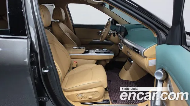 Genesis GV60 — Фото автомобиля 16